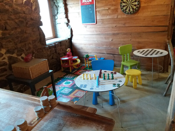 Ecurie (binnespeelzaal)